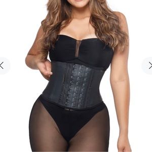 Squeeze me Skinny waist trainer short torso